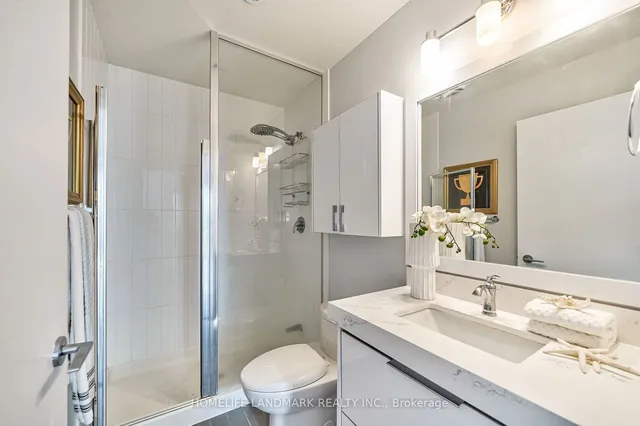 Additional image 31 of 33 Singer Crt Unit Ph2