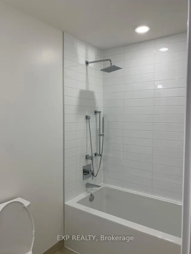 Additional image 4 of 20 Lombard St Unit 4011