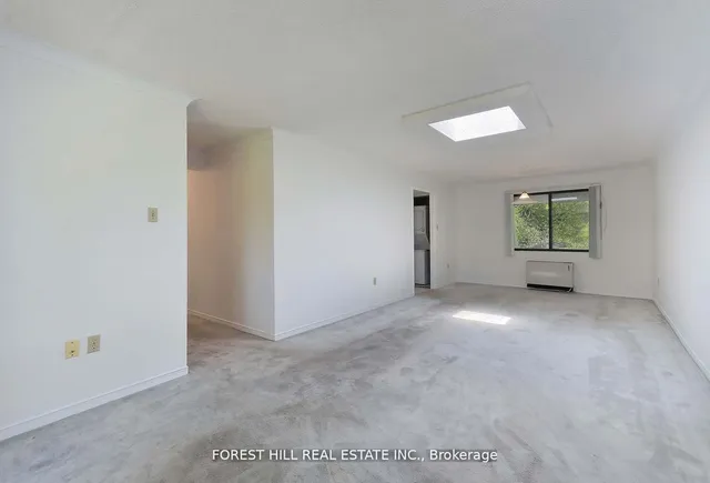 Additional image 5 of 2112 Queen St Unit 34