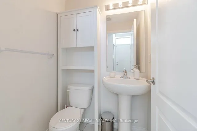 Additional image 13 of 11 Applewood Lane Unit 112