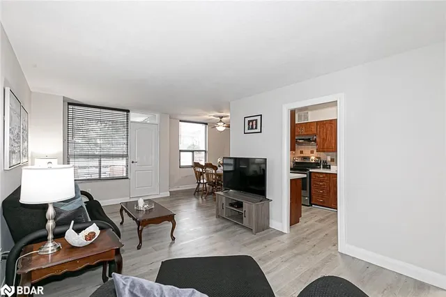 Additional image 9 of 10 Edgecliff Golfway Unit 314