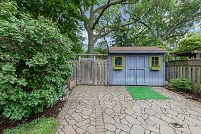 Additional image 14 of 47 Laws St