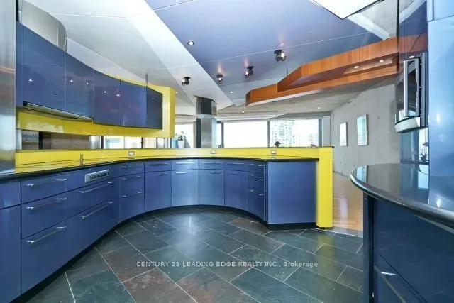 Additional image 3 of 71 Simcoe St Unit 1504