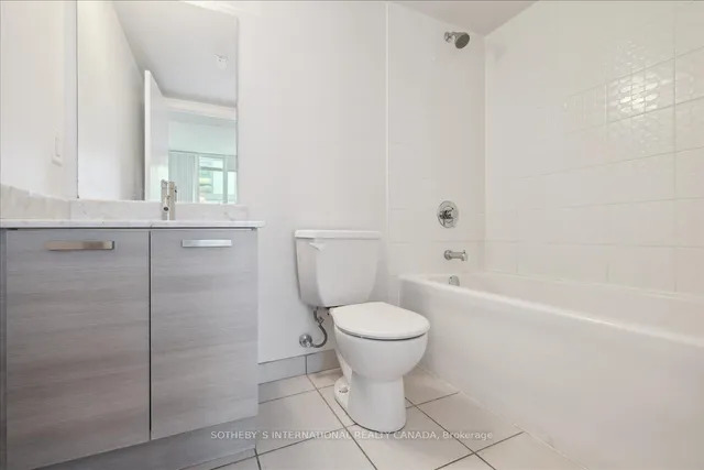 Additional image 15 of 36 Lisgar St Unit 1605W