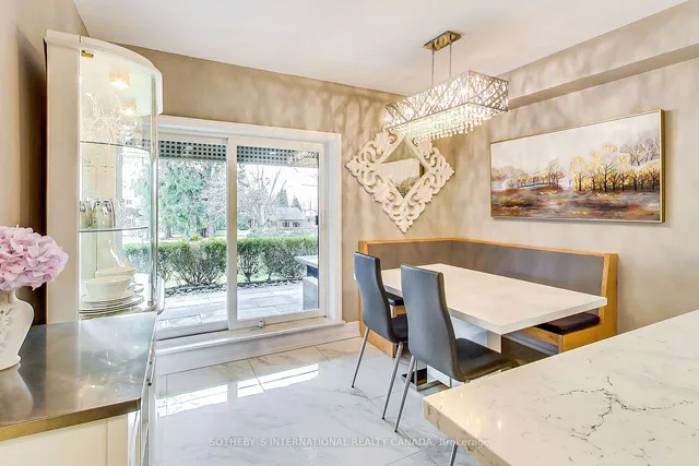 Additional image 30 of 41 Meadowcliffe Dr