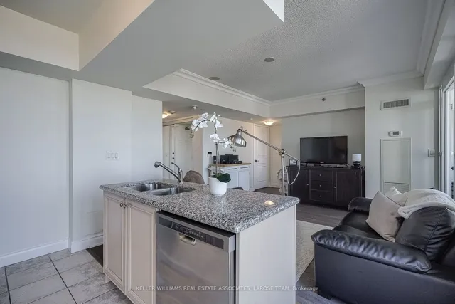 Additional image 9 of 3 Marine Parade Dr Unit 2106
