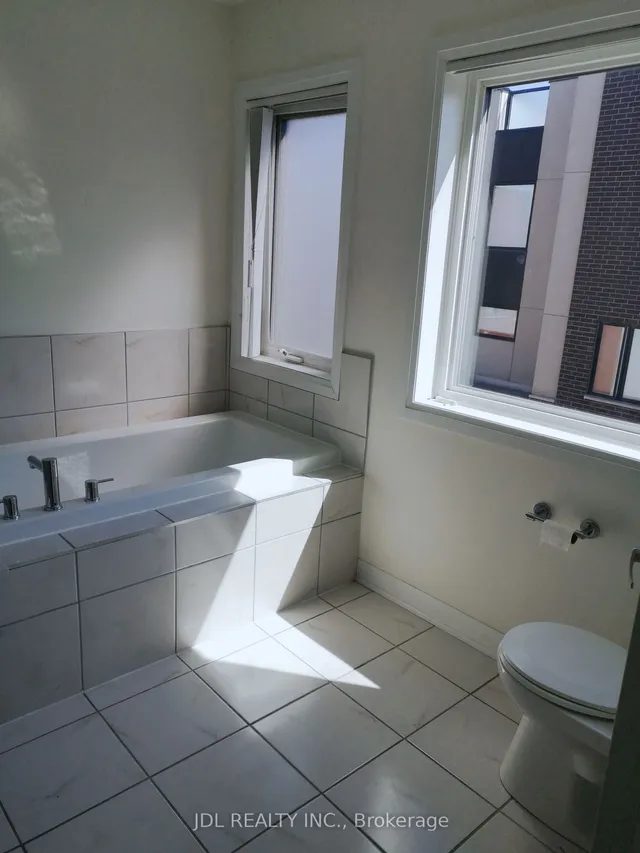 Additional image 9 of 225 Downsview Park Blvd