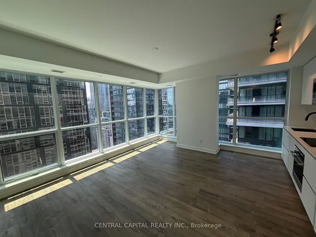 Additional image 3 of 327 King St Unit 3003
