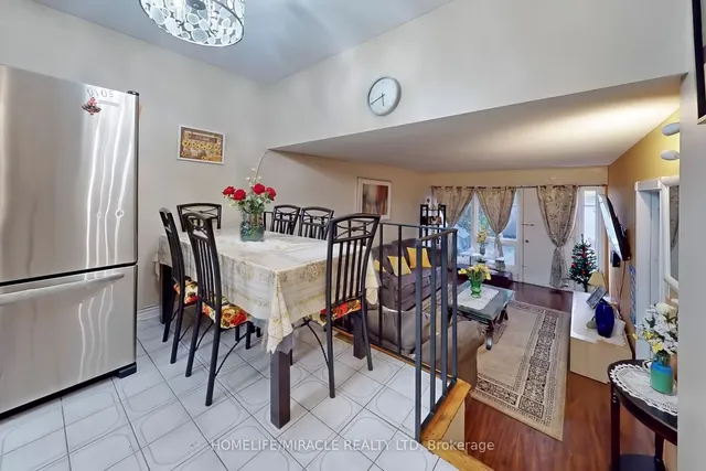 Additional image 10 of 61 Driftwood Ave Unit 7