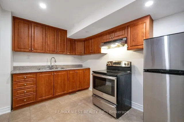 Additional image 11 of 6 Dale Ave