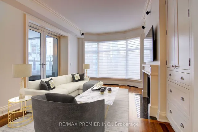 Additional image 8 of 1 St Thomas St Unit 8D