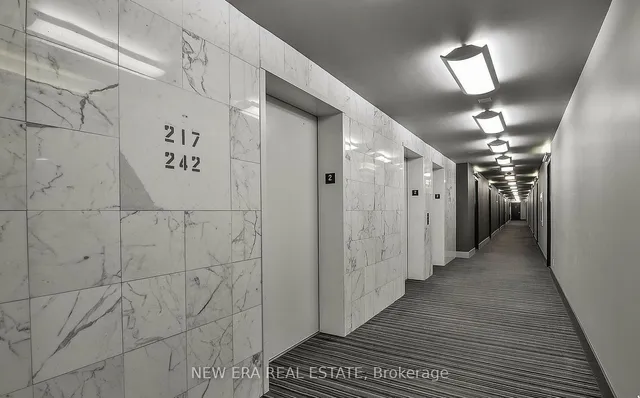 Additional image 4 of 1005 King St Unit 610