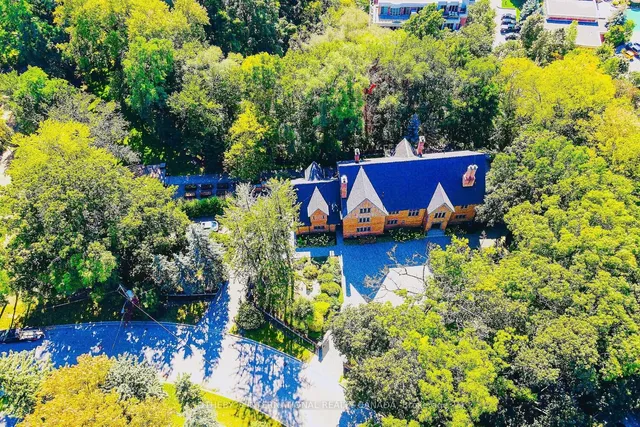 Additional image 10 of 372 Old Yonge St