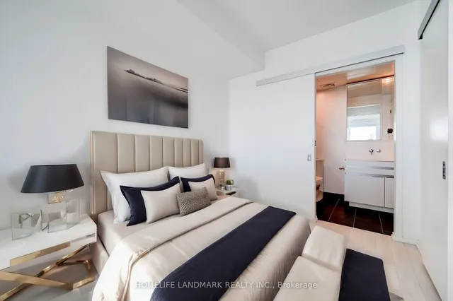 Additional image 8 of 197 Yonge St Unit 4211