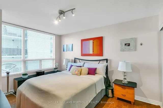 Additional image 9 of 43 Eglinton Ave Unit 1009