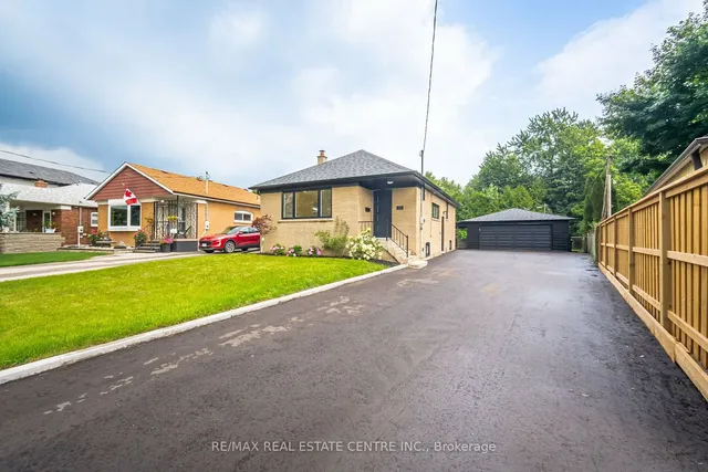 Primary image of 27 Garthwood Dr