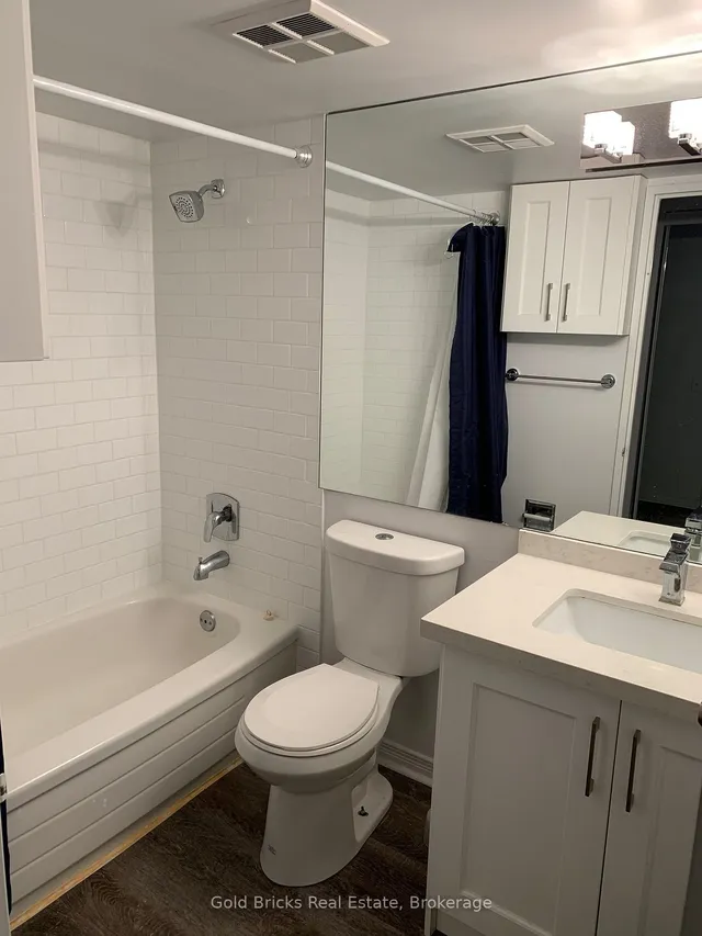 Additional image 10 of 750 Bay St Unit 2009