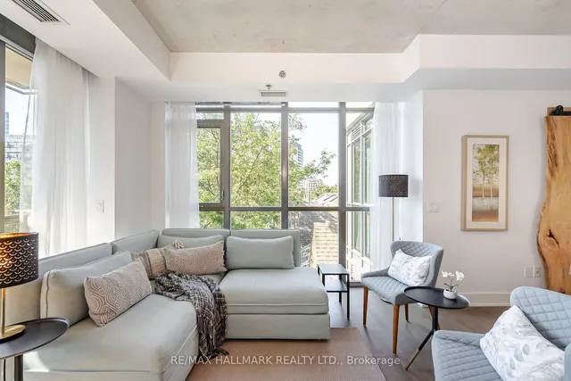 Additional image 3 of 90 Trinity St Unit 401