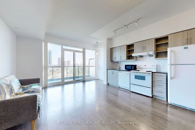 Additional image 14 of 160 Vanderhoof Ave Unit 1018