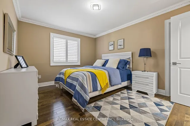 Additional image 24 of 42 Ypres Rd