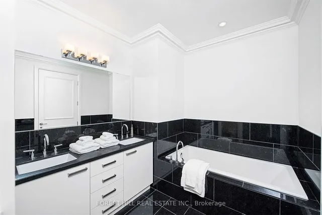 Additional image 2 of 311 Bay St Unit 4202