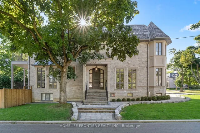 8 Vesta Dr