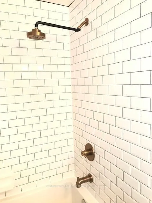 Additional image 14 of 106 Dovercourt Rd Unit 302