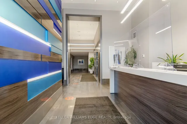 Additional image 4 of 297 College St Unit 628