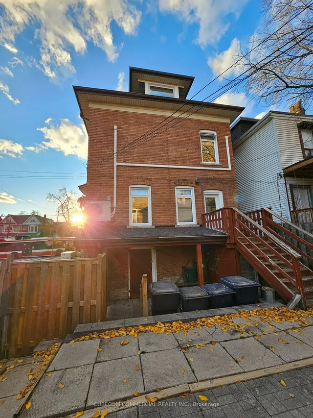 Additional image 5 of 469 Pape Ave