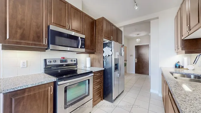 Additional image 17 of 1135 Royal York Rd Unit 603