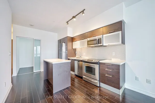 Additional image 4 of 386 Yonge St Unit 3209