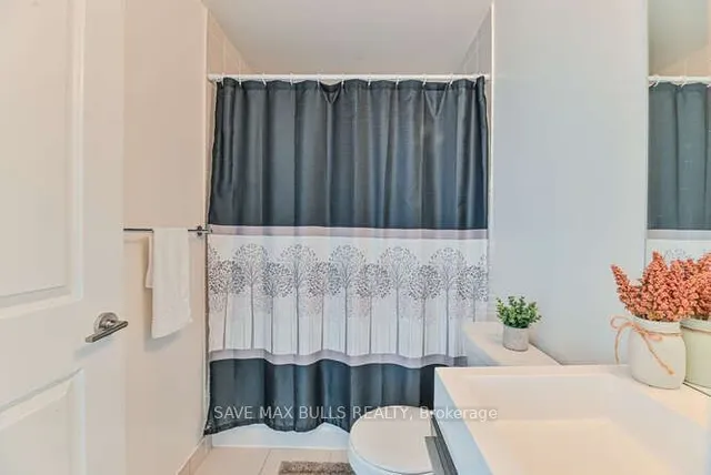 Additional image 30 of 17 Zorra St Unit 1906