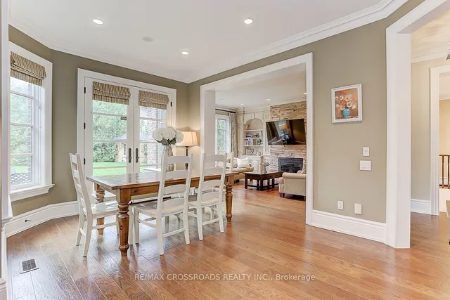 Additional image 13 of 2 Sorrel Crt