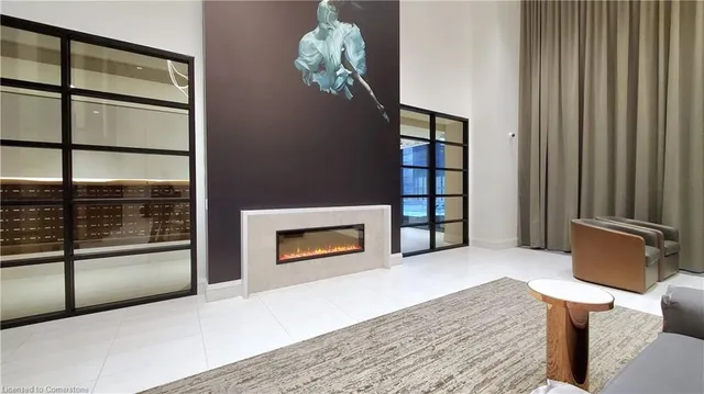 Additional image 29 of 39 Roehampton Ave Unit 411