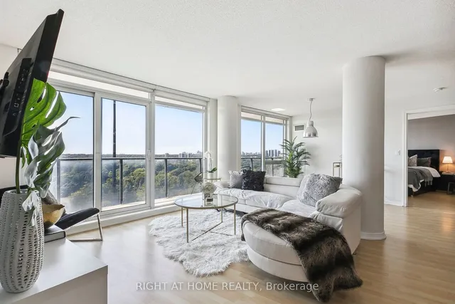 Additional image 4 of 18 Valley Woods Rd Unit PH104