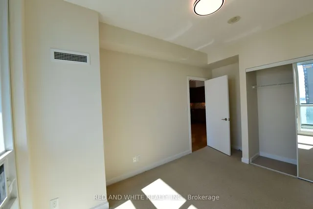 Additional image 4 of 33 Bay St Unit 2510