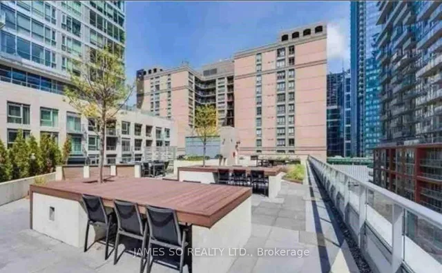 Additional image 26 of 30 Nelson St Unit TH14