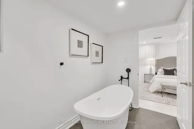 Additional image 28 of 68 Dewlane Dr