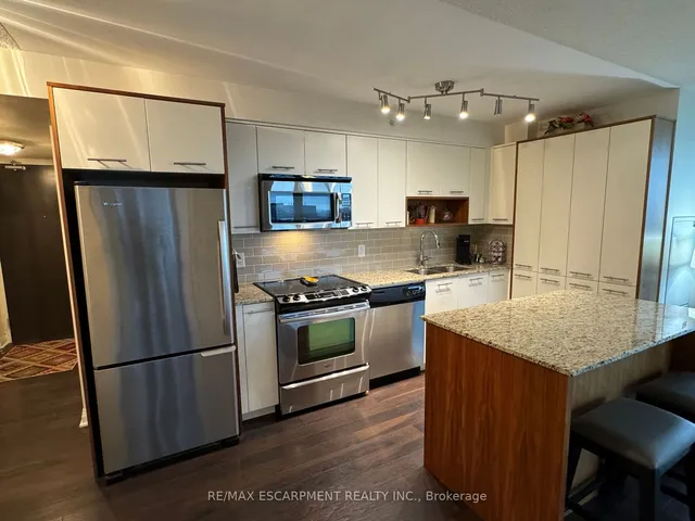 Additional image 4 of 1 Valhalla Inn Rd Unit 1102