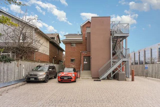 Additional image 38 of 29 Chaplin Cres