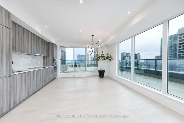 Additional image 13 of 955 Bay St Unit 3907