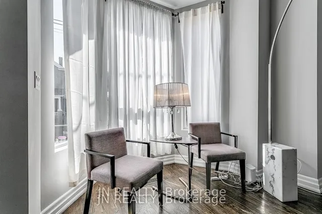 Additional image 3 of 308 Harbord St