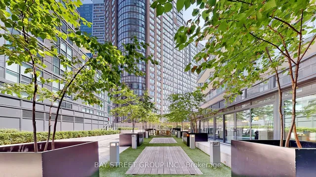 Additional image 27 of 955 Bay St Unit 2507