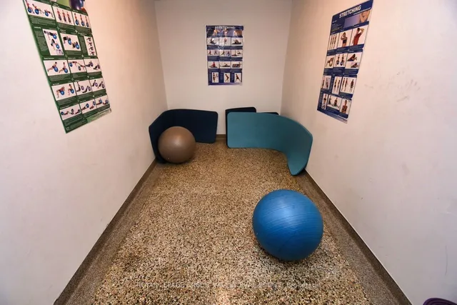 Additional image 32 of 5 Frith Rd Unit 410