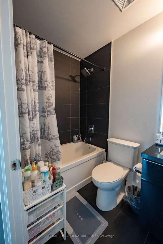 Additional image 21 of 8 Eglinton Ave Unit 3802