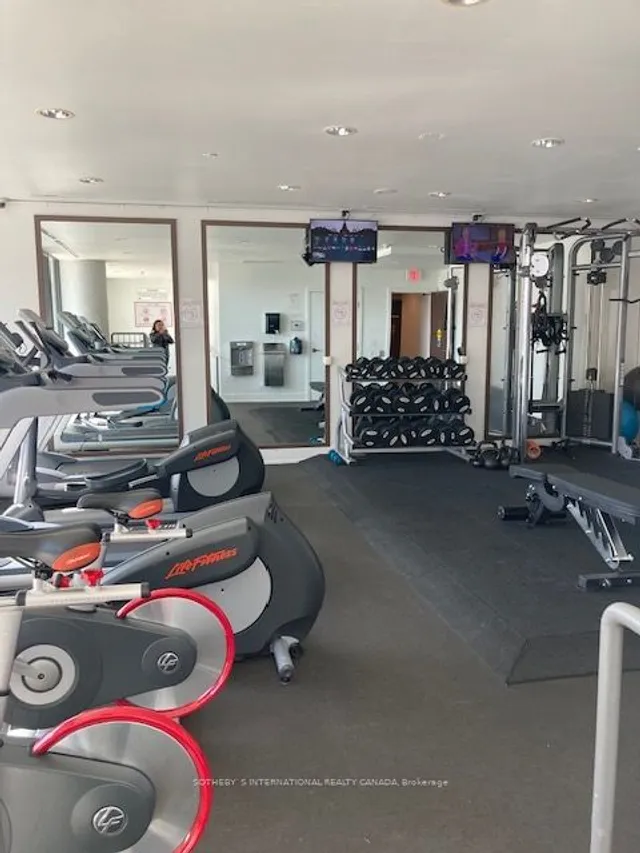 Additional image 11 of 461 Adelaide St Unit 338