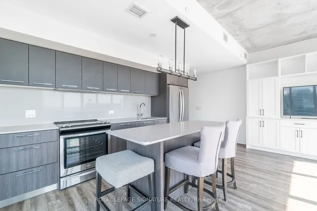 Additional image 17 of 15 Baseball Pl Unit 715