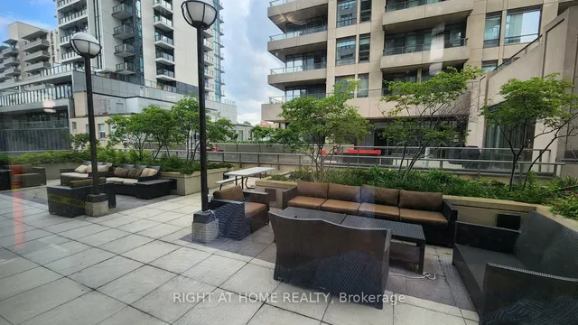 Additional image 26 of 530 St Clair Ave Unit 1309