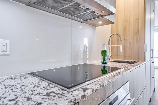 Additional image 18 of 1 bloor St Unit 6608