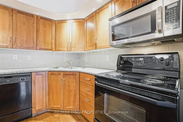 Additional image 9 of 270 Wellington St Unit 401